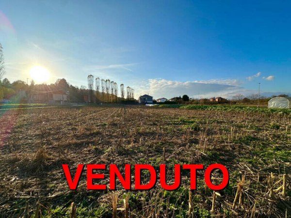 terreno agricolo in vendita a Castiglione Torinese