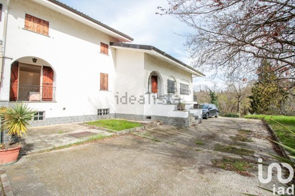 casa indipendente in vendita a Castiglione Torinese