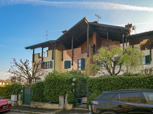 casa indipendente in vendita a Castiglione Torinese in zona Rivodora