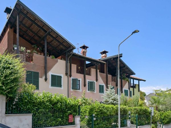casa indipendente in vendita a Castiglione Torinese in zona Rivodora