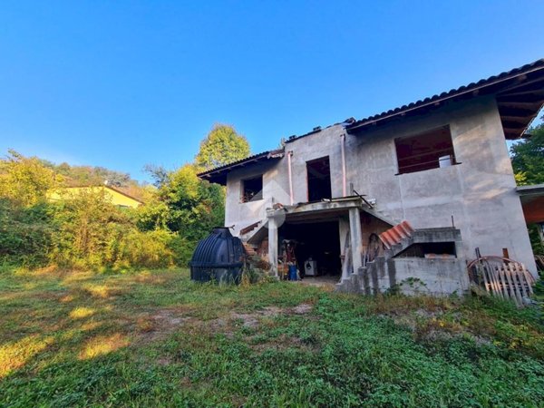 casa indipendente in vendita a Castiglione Torinese in zona Rivodora