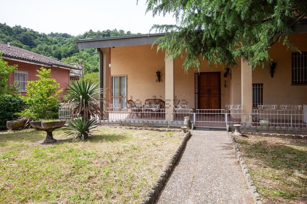 casa indipendente in vendita a Castiglione Torinese in zona Rivodora