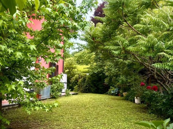casa indipendente in vendita a Castiglione Torinese in zona Rivodora