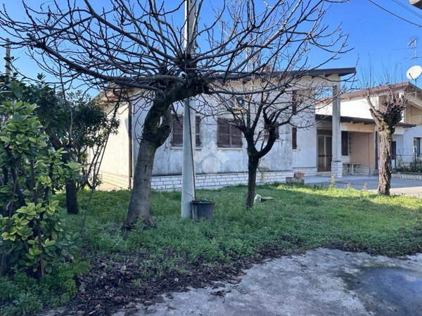 casa indipendente in vendita a Leno in zona Castelletto