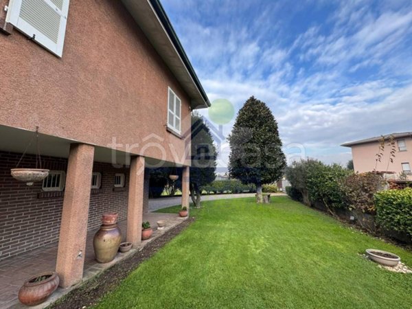 casa indipendente in vendita a Leno