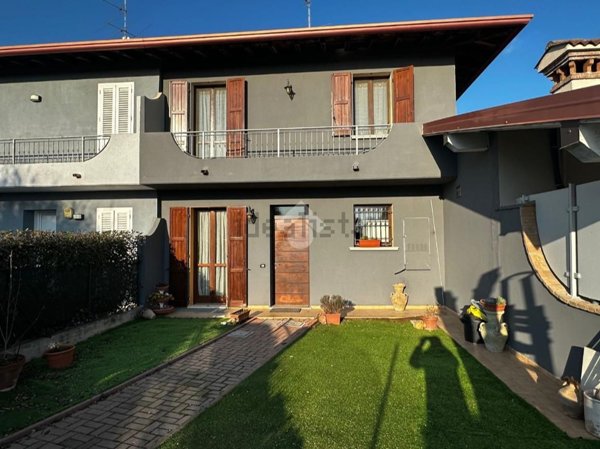 casa indipendente in vendita a Leno in zona Milzanello
