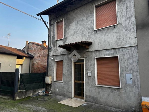 casa indipendente in vendita a Leno
