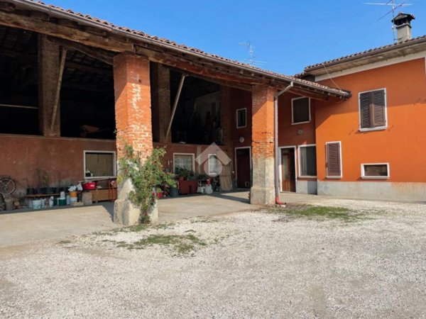appartamento in vendita a Leno in zona Milzanello