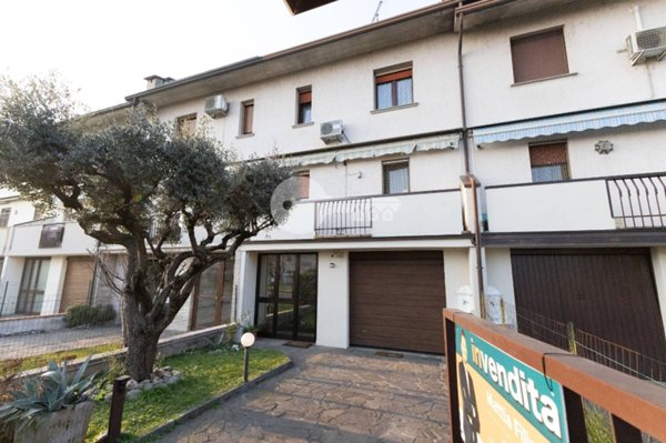 casa indipendente in vendita a Leno