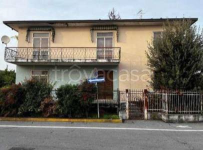 casa indipendente in vendita a Leno
