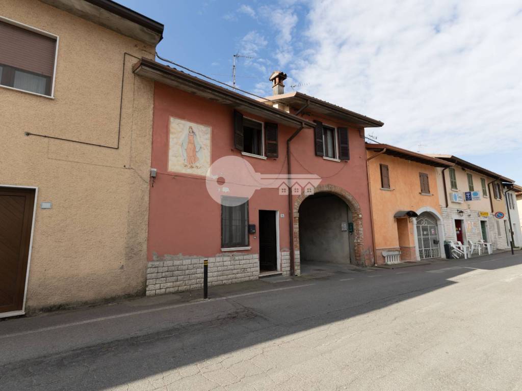 casa indipendente in vendita a Leno in zona Porzano