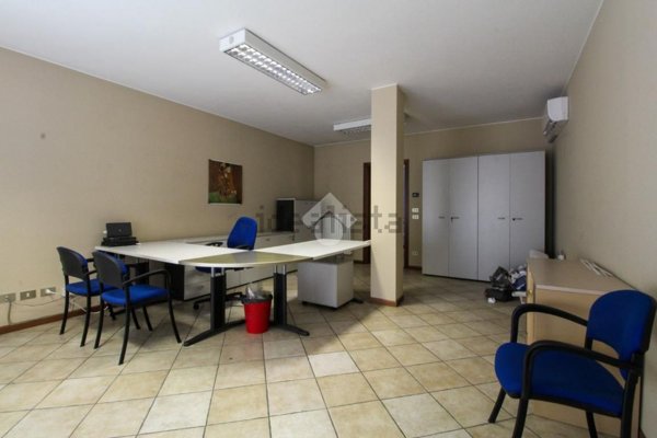 negozio in vendita a Leno