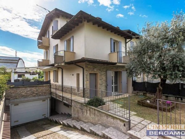 casa indipendente in vendita a Leno