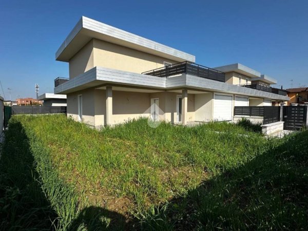 casa indipendente in vendita a Leno