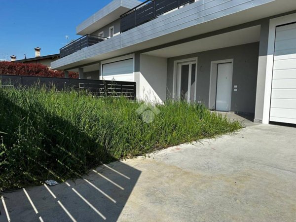 casa indipendente in vendita a Leno