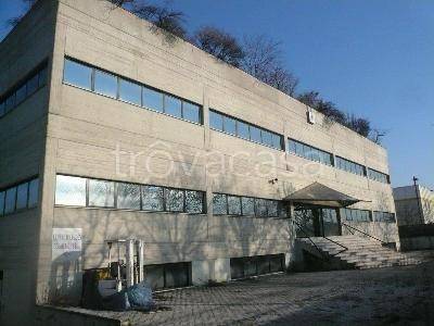 capannone in vendita a Leno