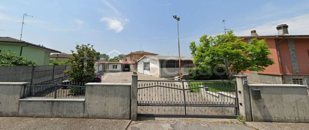 casa indipendente in vendita a Leno