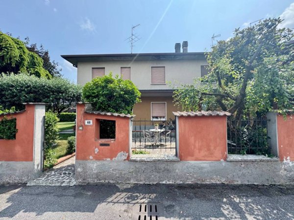 casa indipendente in vendita a Leno