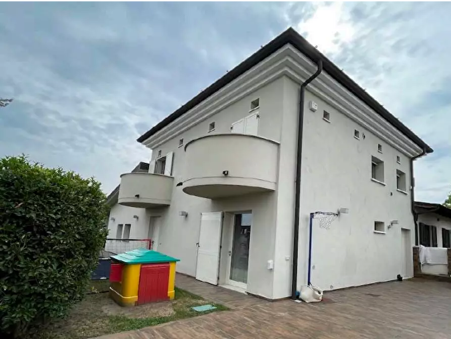 casa indipendente in vendita a Leno