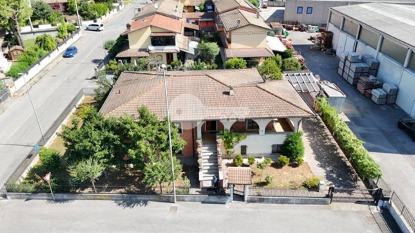 casa indipendente in vendita a Leno
