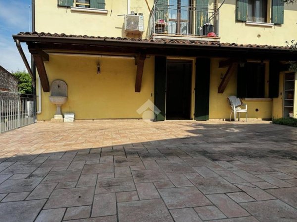 appartamento in vendita a Leno