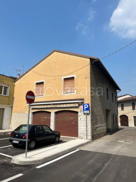 appartamento in vendita a Leno