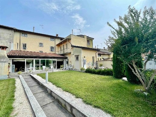 casa indipendente in vendita a Leno in zona Porzano