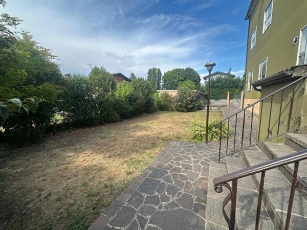 casa indipendente in vendita a Leno