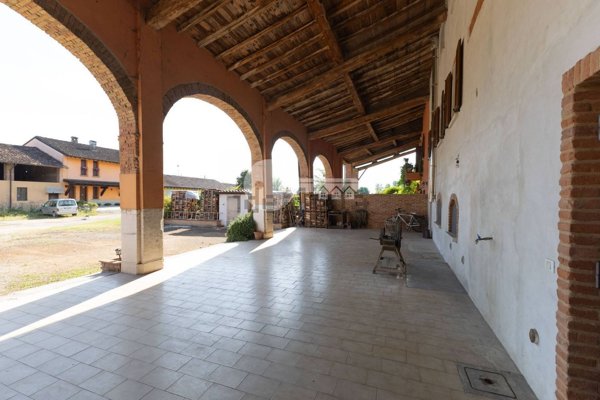 casa indipendente in vendita a Leno