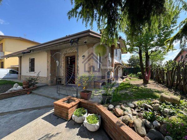 casa indipendente in vendita a Leno in zona Castelletto