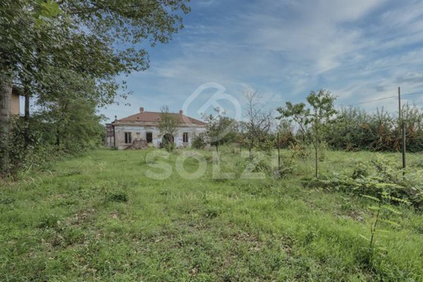 casa indipendente in vendita a Leno