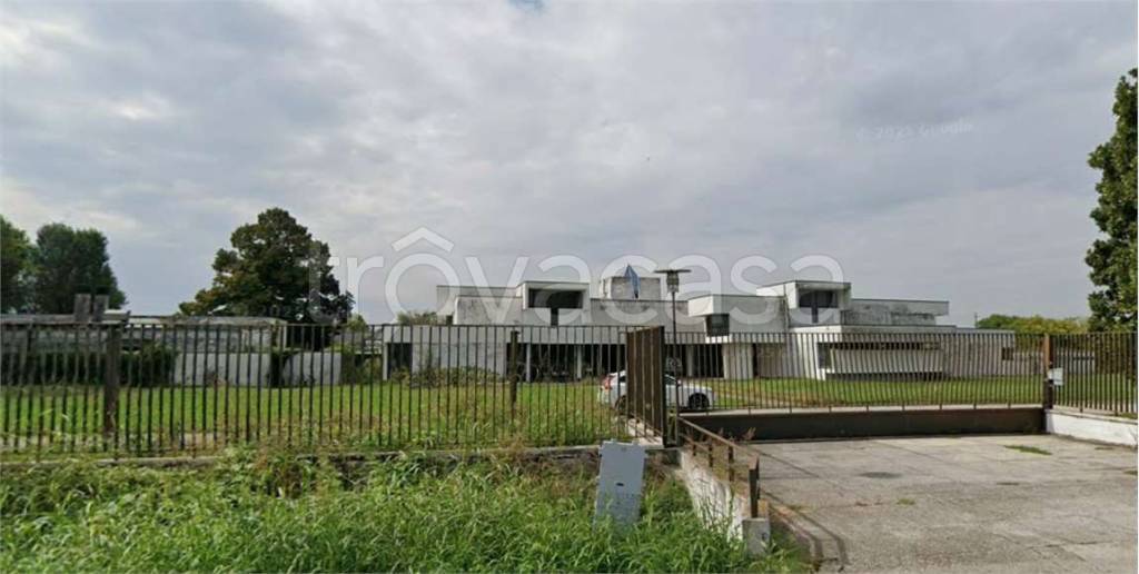casa indipendente in vendita a Leno
