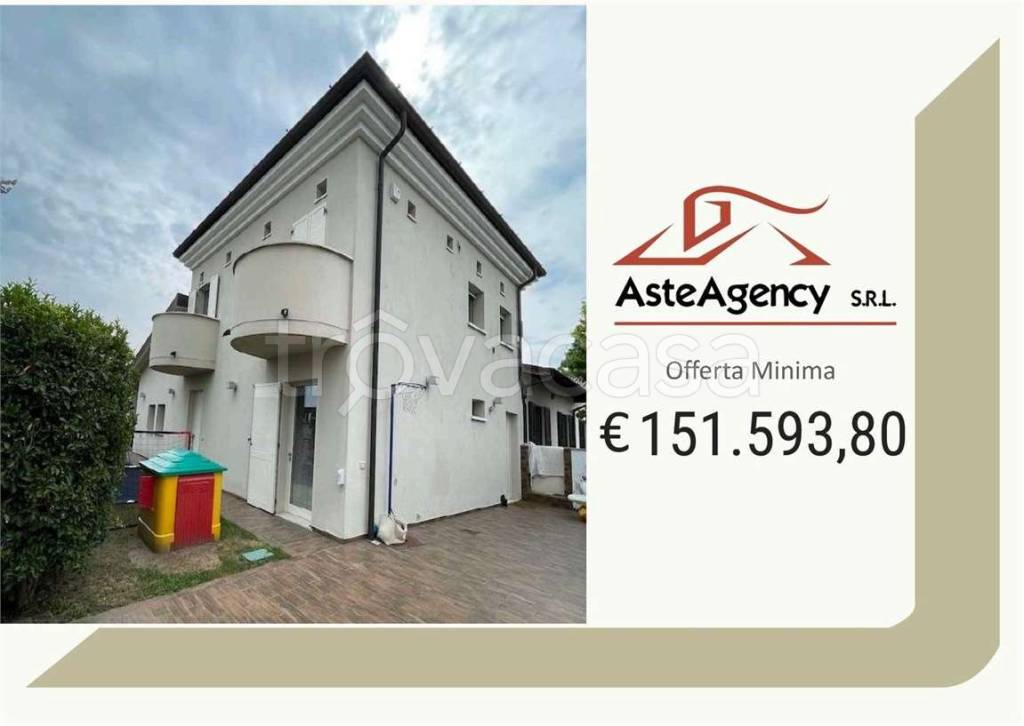 casa indipendente in vendita a Leno