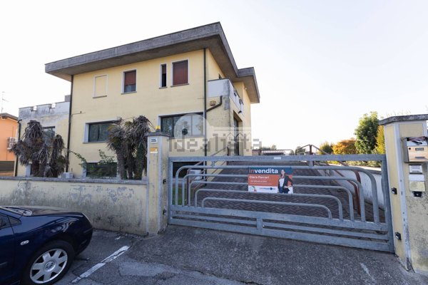 appartamento in vendita a Leno