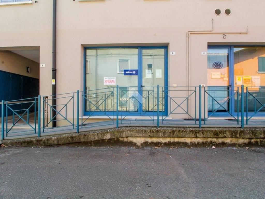 negozio in vendita a Leno