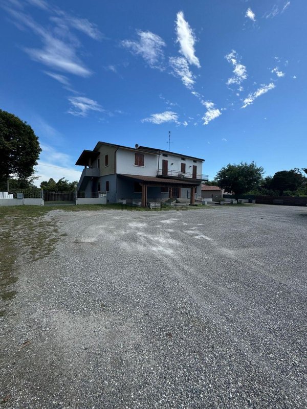 casa indipendente in vendita a Leno in zona Porzano
