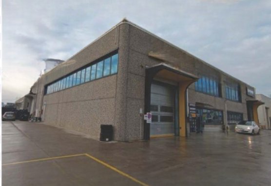 locale di sgombero in vendita a Leno