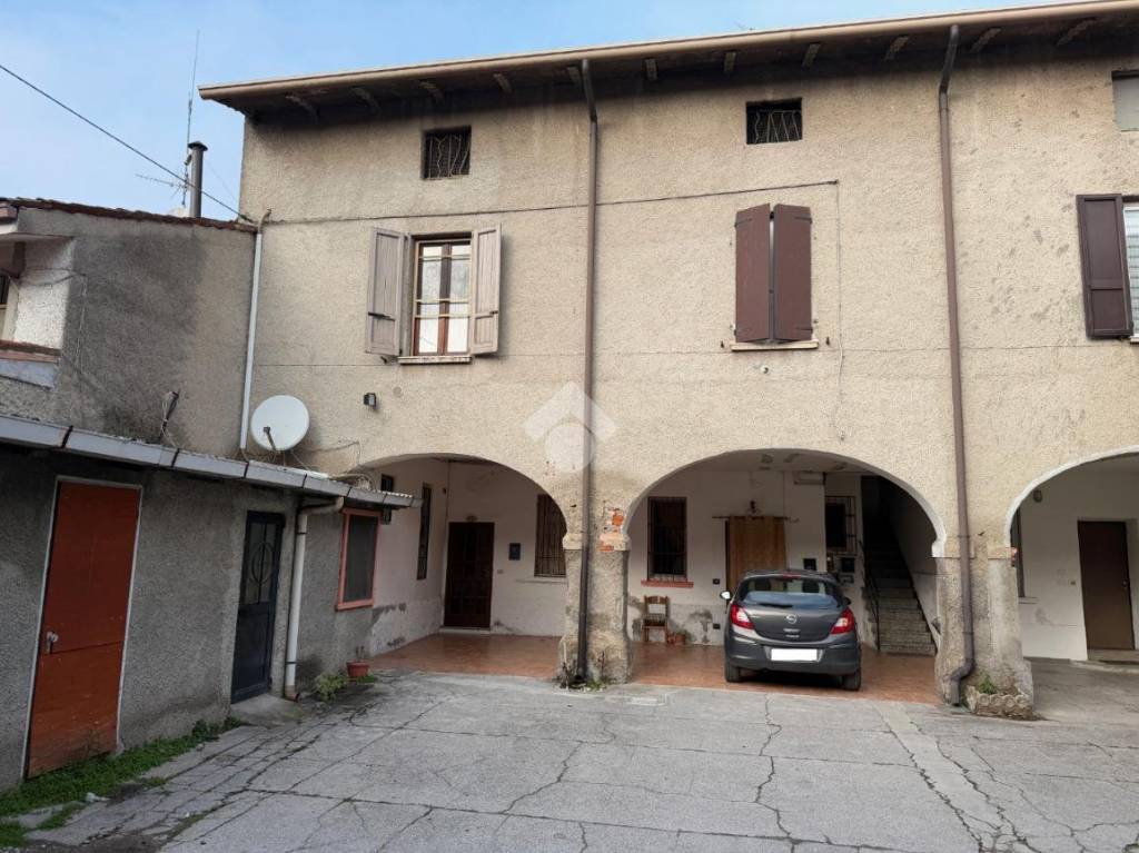 appartamento in vendita a Leno