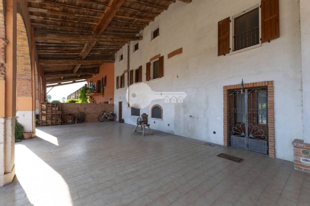 casa indipendente in vendita a Leno