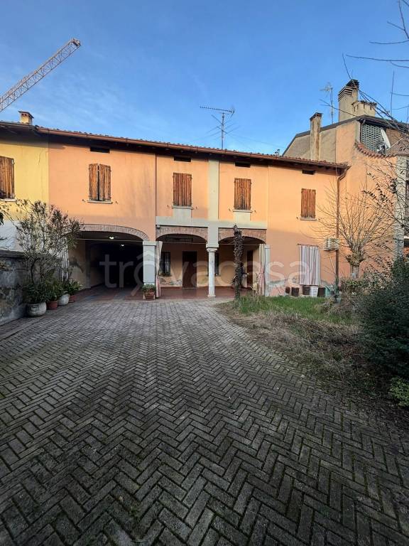 casa indipendente in vendita a Leno