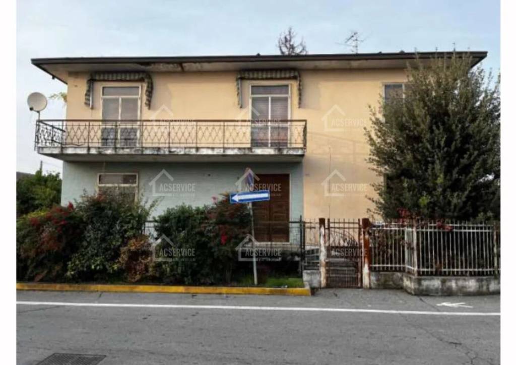 casa indipendente in vendita a Leno