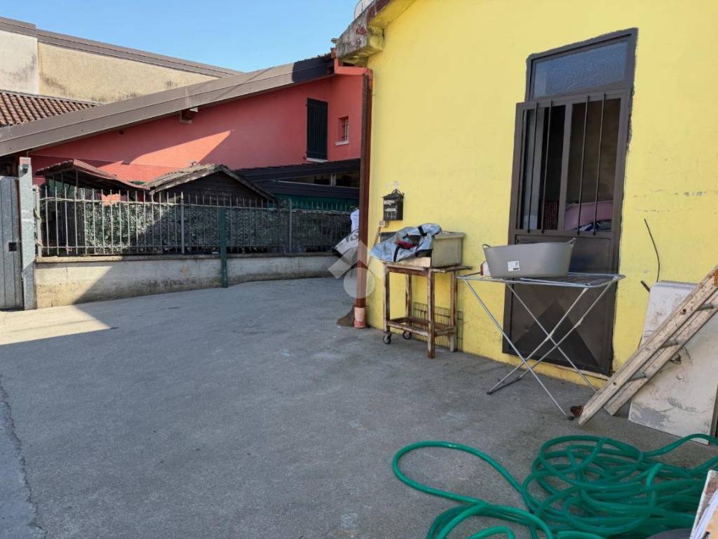 casa indipendente in vendita a Leno in zona Castelletto