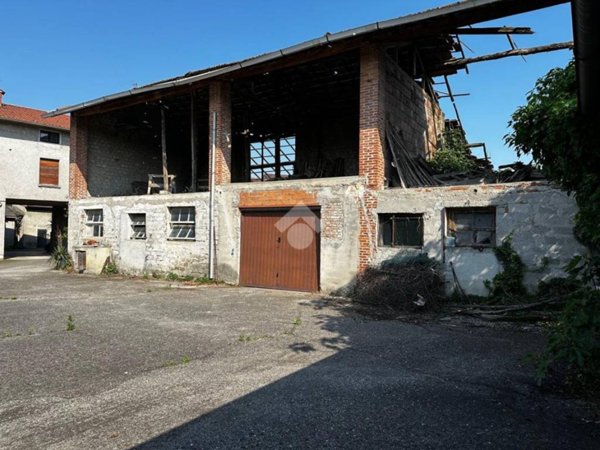 casa indipendente in vendita a Leno