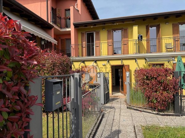 casa indipendente in vendita a Leno