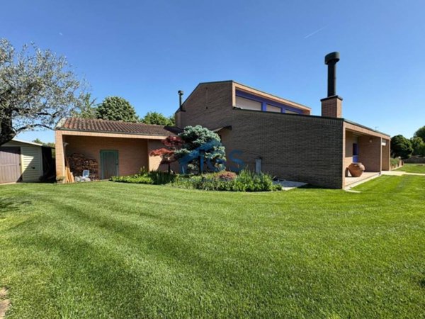 casa indipendente in vendita a Leno