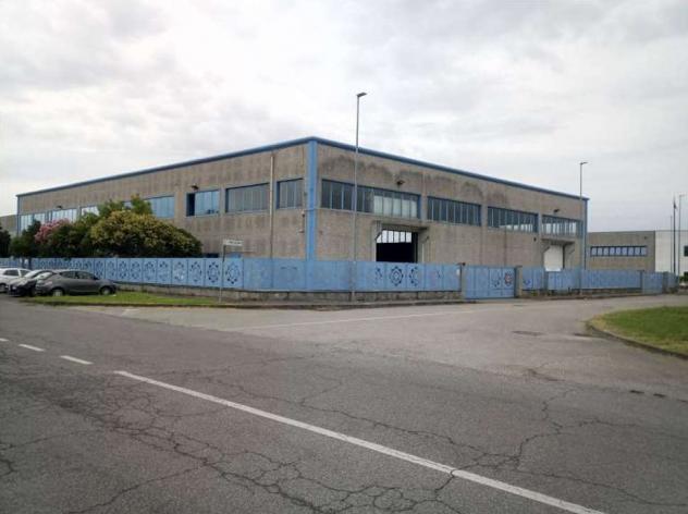 locale commerciale in vendita a Leno