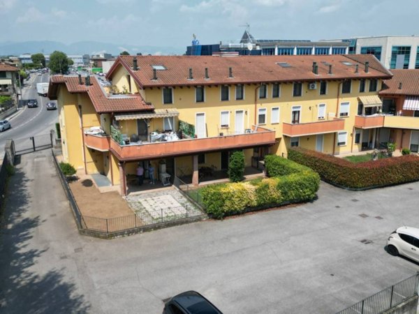 appartamento in vendita a Leno