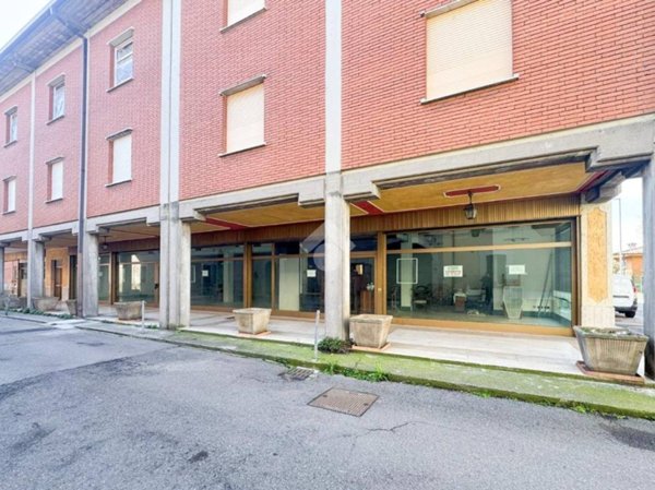 negozio in vendita a Leno