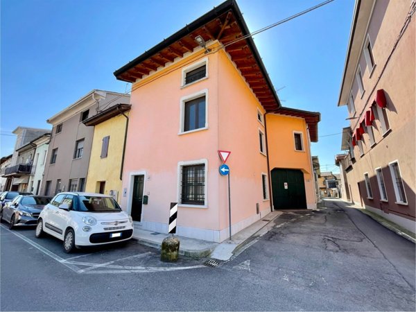 casa indipendente in vendita a Leno