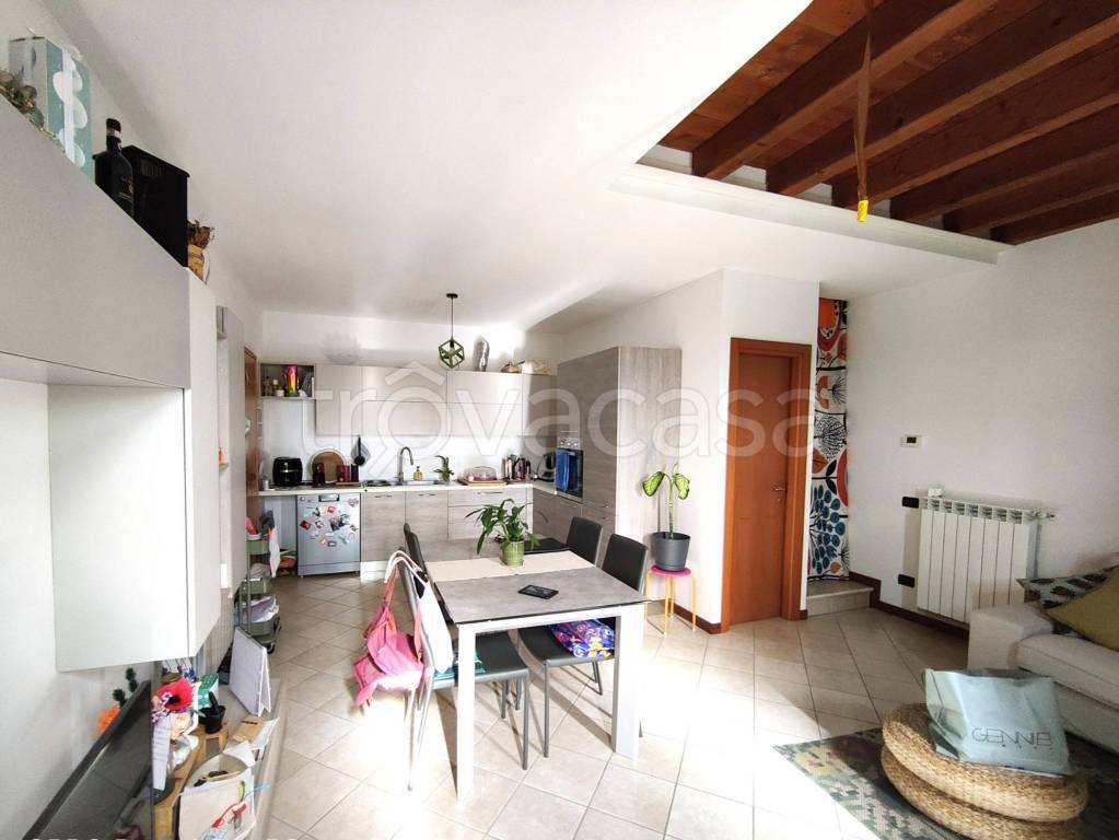 appartamento in vendita a Leno in zona Milzanello